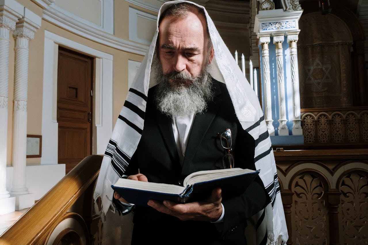 rabbi read a kosher intructions